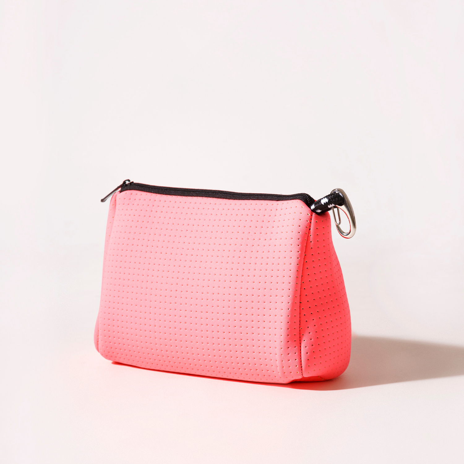 ESSENTIAL POUCH NEON PINK