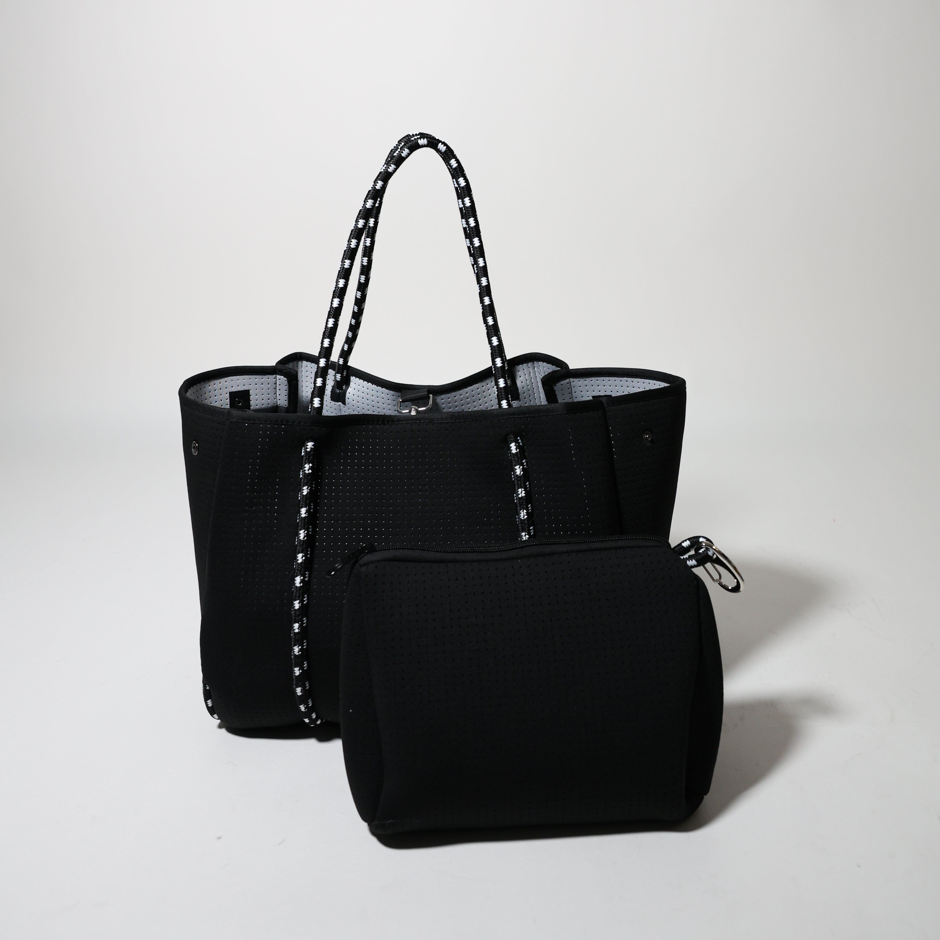 BLACK BASIC SET - EVERYDAY TOTE AND POUCH