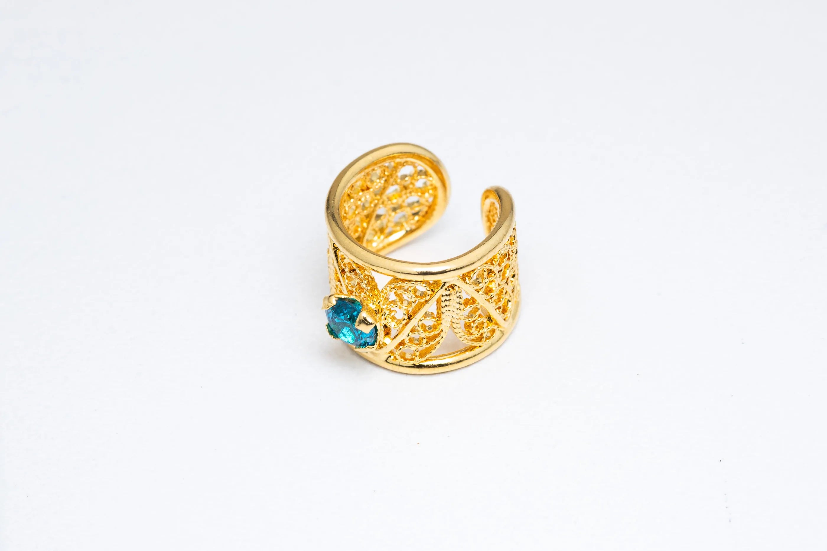 Crystal Earcuff