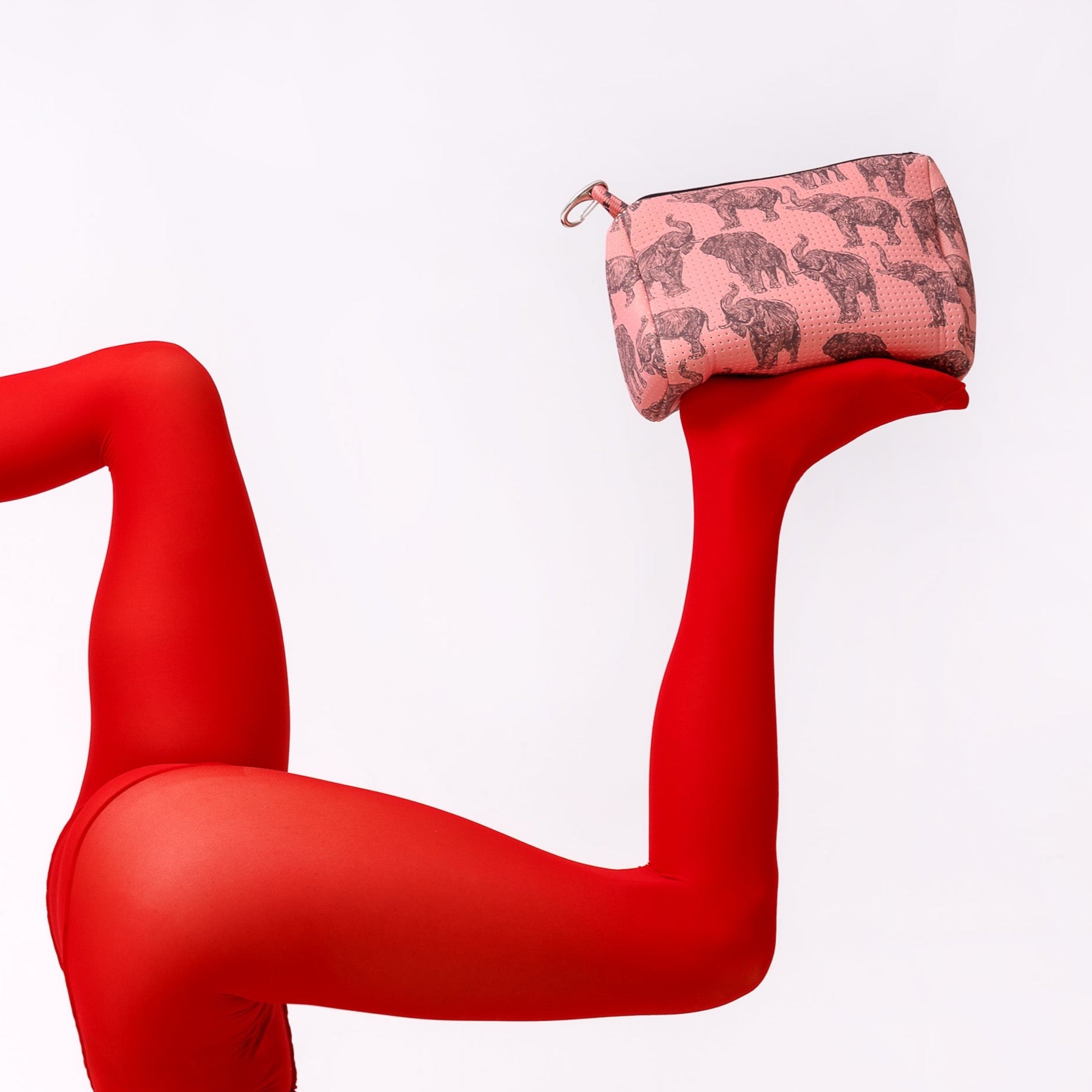 ESSENTIAL POUCH MAJESTIC